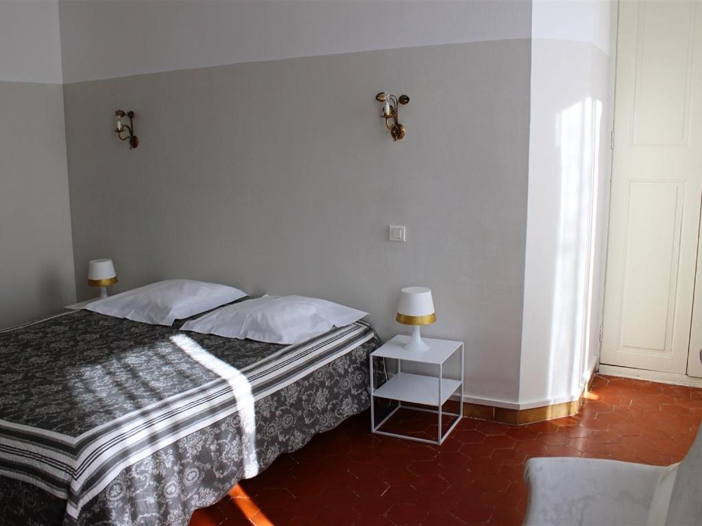 Chambre D'Hote La Beaudine Forcalquier Habitación foto